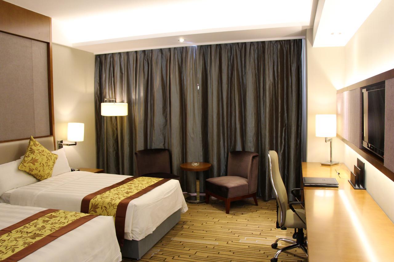 Shenyang Rayfont International Hotel Exterior foto